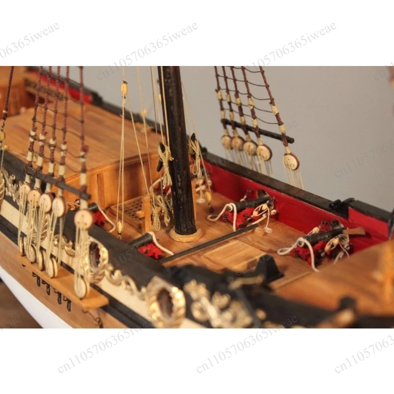 Model drewniany jachtu Royal W – Model Kit Yacht recenzja i cena